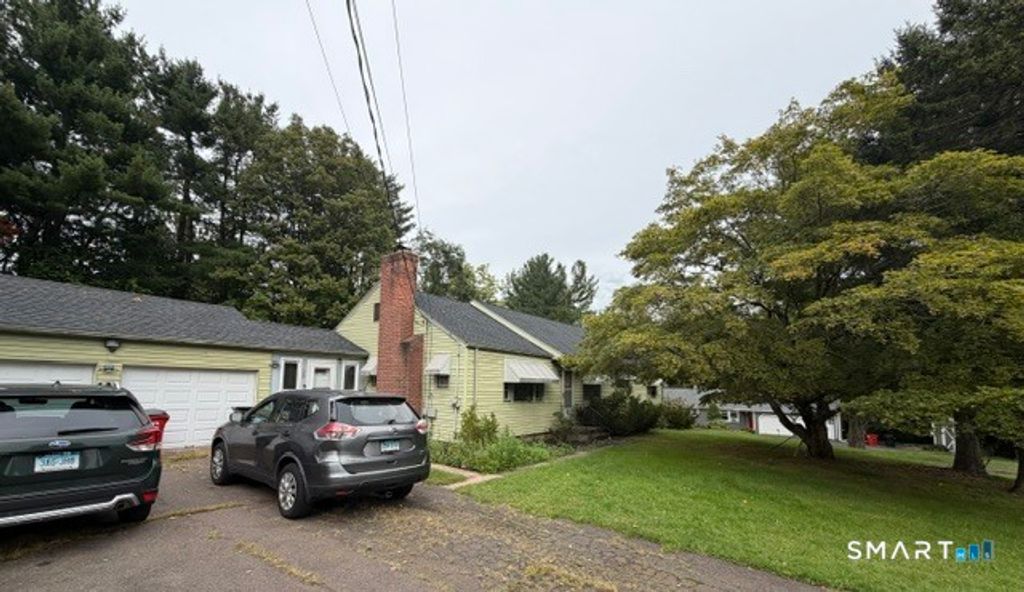 28 Eastview Terrace, Meriden, CT 06450