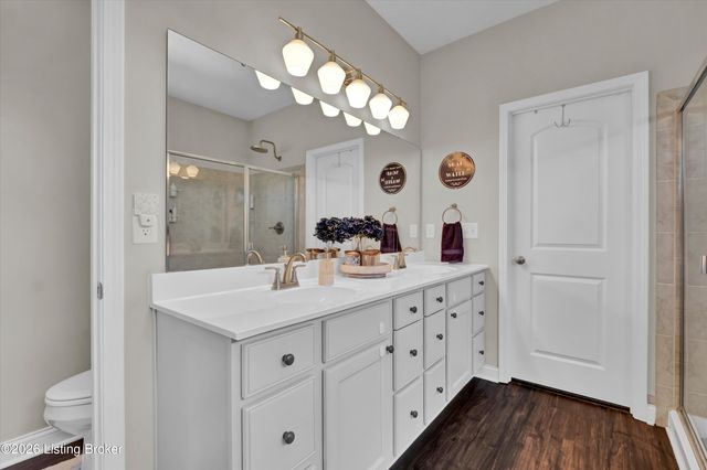 1208 Summit Parks Dr, La Grange, KY 40031
