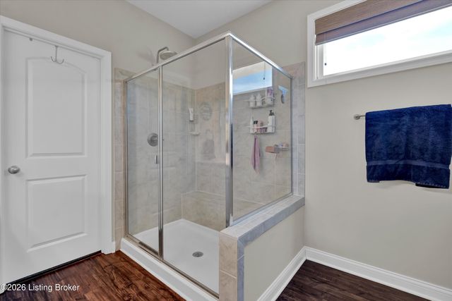 1208 Summit Parks Dr, La Grange, KY 40031