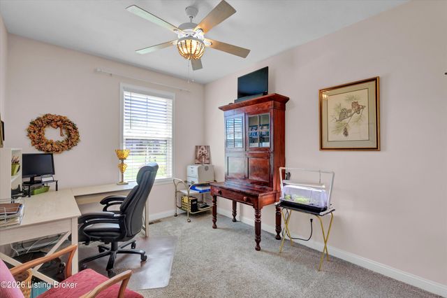 1208 Summit Parks Dr, La Grange, KY 40031