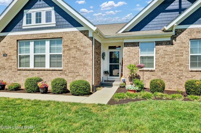 1208 Summit Parks Dr, La Grange, KY 40031