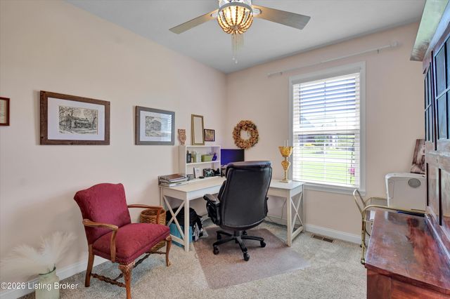 1208 Summit Parks Dr, La Grange, KY 40031