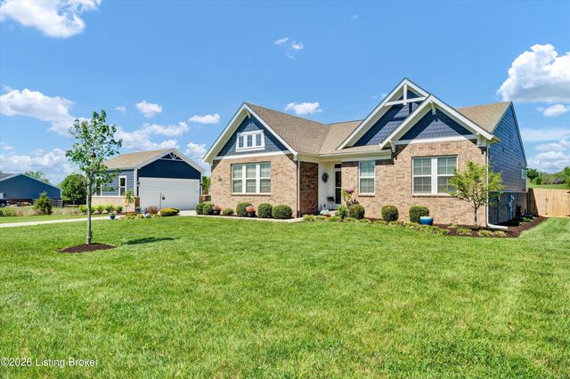 1208 Summit Parks Dr, La Grange, KY 40031