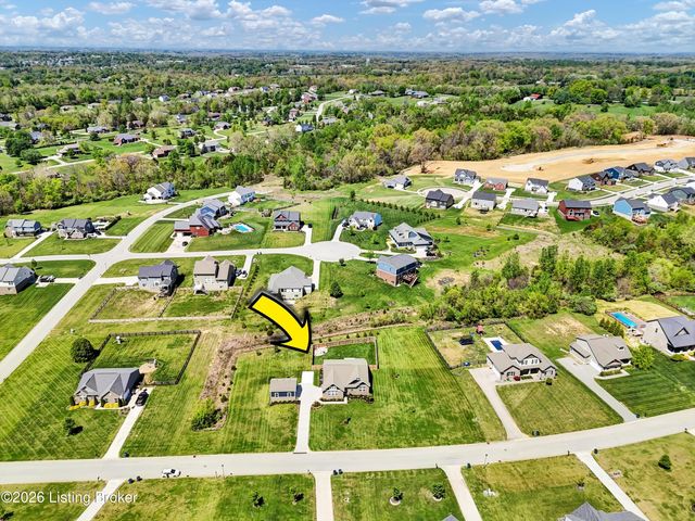1208 Summit Parks Dr, La Grange, KY 40031
