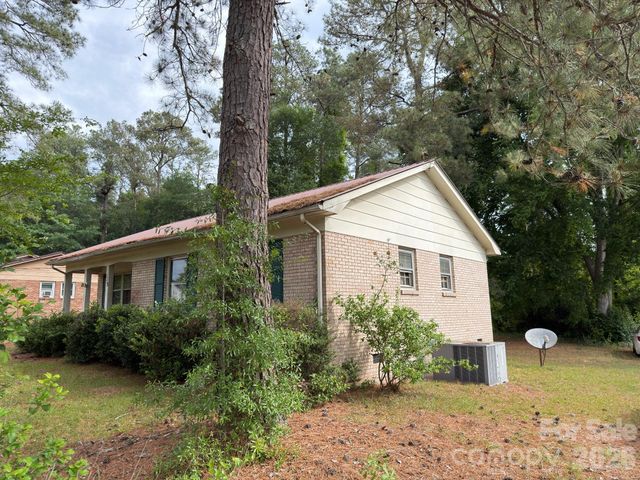 115 S White Oak Street, Morven, NC 28119