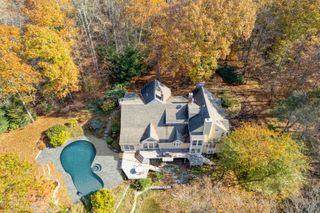 604 West Lake Avenue, Guilford, CT 06437
