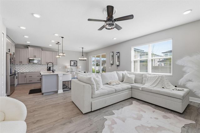 7273 NOTCHED PINE BEND, Wesley Chapel, FL 33545