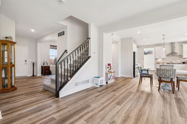 3135 Chipping Camden, Covington, KY 41015