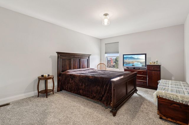 3135 Chipping Camden, Covington, KY 41015