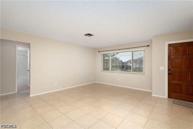 1318 SE 14th ST, Cape Coral, FL 33990