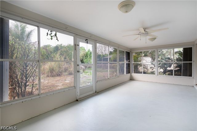 1318 SE 14th ST, Cape Coral, FL 33990