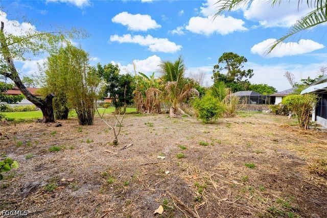 1318 SE 14th ST, Cape Coral, FL 33990