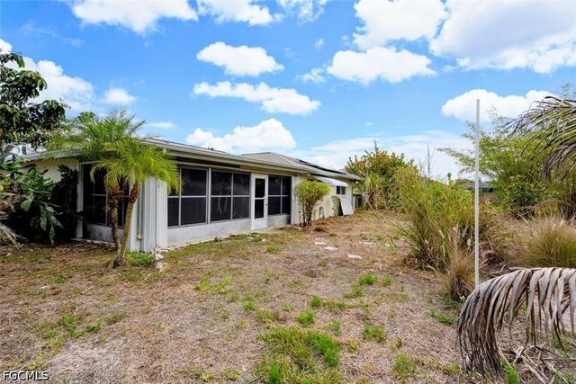 1318 SE 14th ST, Cape Coral, FL 33990