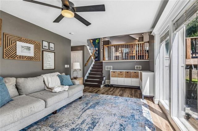 1101 NW 72nd Street, Kansas City, MO 64118