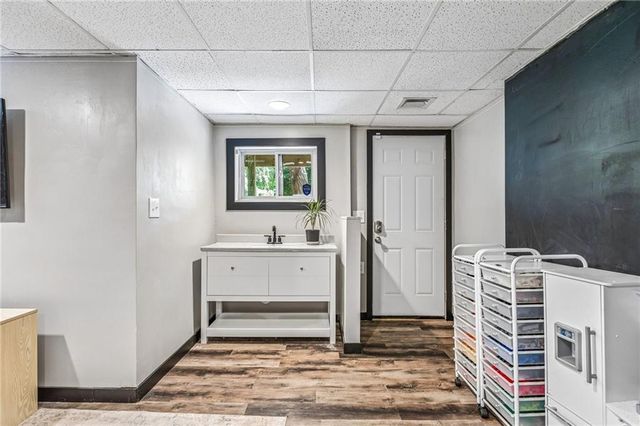 1101 NW 72nd Street, Kansas City, MO 64118