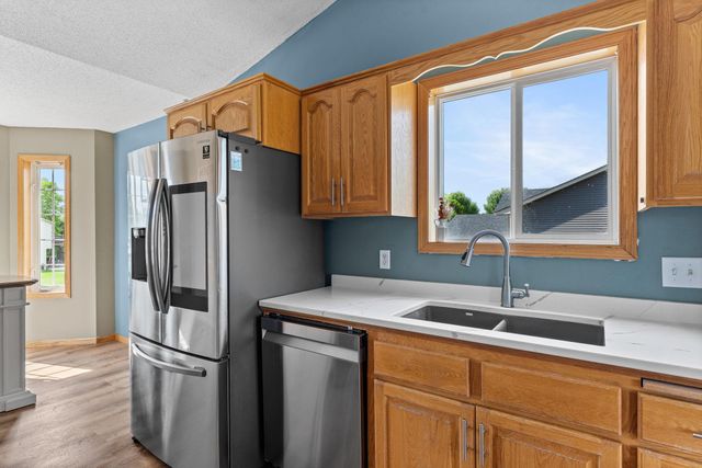 697 Eagle Lake Road S, Big Lake, MN 55309