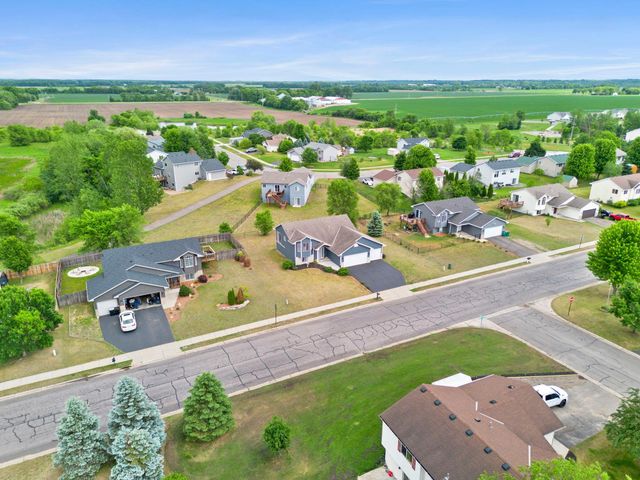 697 Eagle Lake Road S, Big Lake, MN 55309