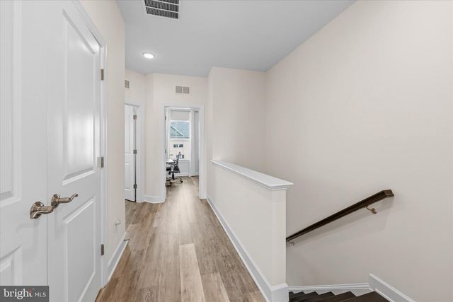 6195 CAMERONS FERRY DR, Haymarket, VA 20169