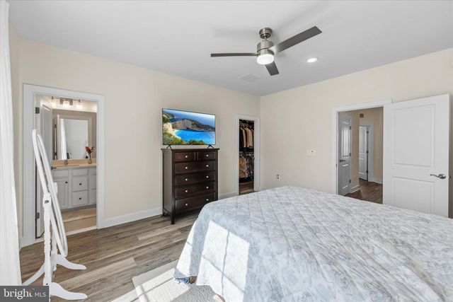 6195 CAMERONS FERRY DR, Haymarket, VA 20169