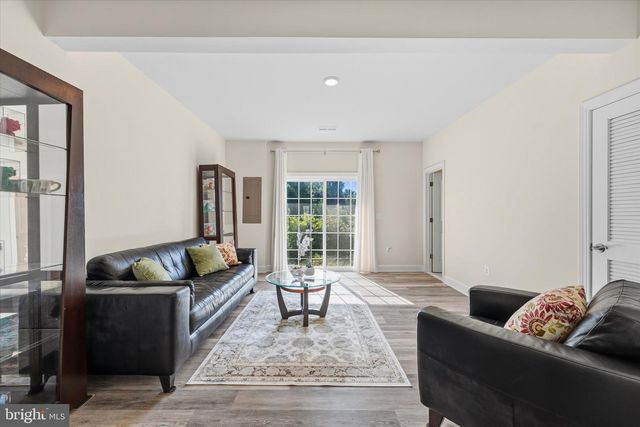 6195 CAMERONS FERRY DR, Haymarket, VA 20169
