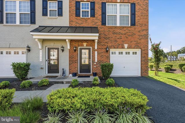 6195 CAMERONS FERRY DR, Haymarket, VA 20169
