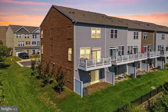 6195 CAMERONS FERRY DR, Haymarket, VA 20169