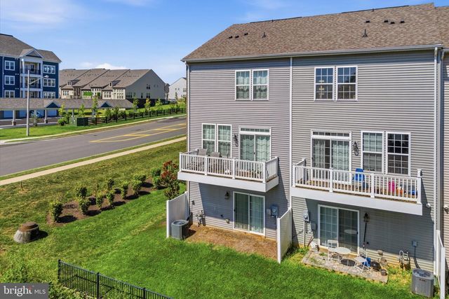 6195 CAMERONS FERRY DR, Haymarket, VA 20169