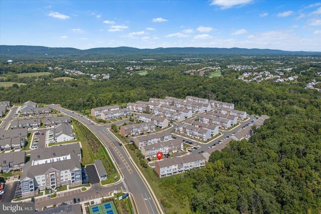 6195 CAMERONS FERRY DR, Haymarket, VA 20169