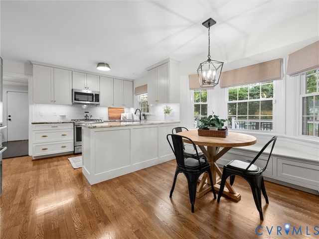 2361 Edgeview Ln, Midlothian, VA 23113