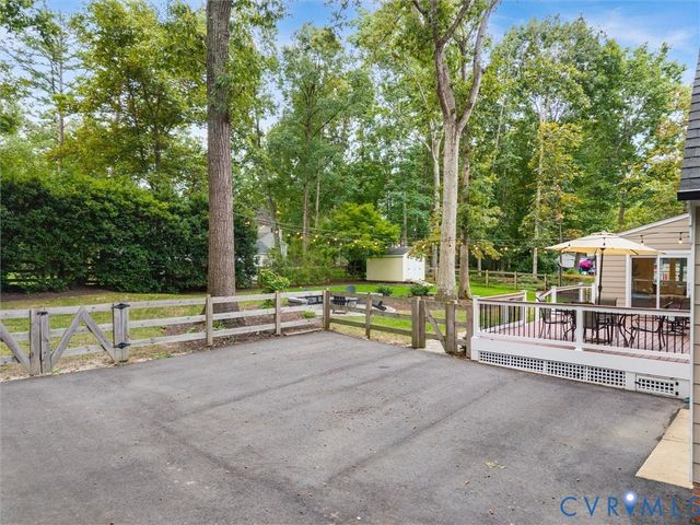 2361 Edgeview Ln, Midlothian, VA 23113