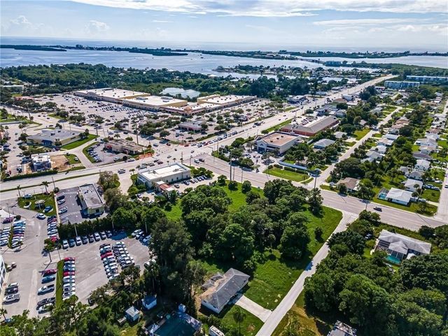 801 E 1ST STREET, Englewood, FL 34223