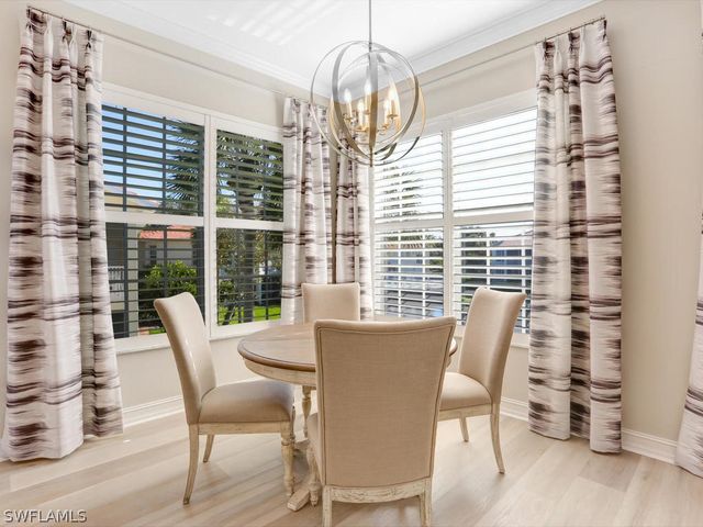 1051 Egrets Walk CIR 7-201, Naples, FL 34108