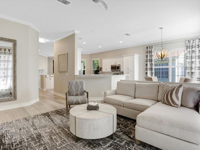 1051 Egrets Walk CIR 7-201, Naples, FL 34108