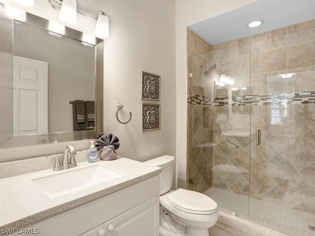 1051 Egrets Walk CIR 7-201, Naples, FL 34108