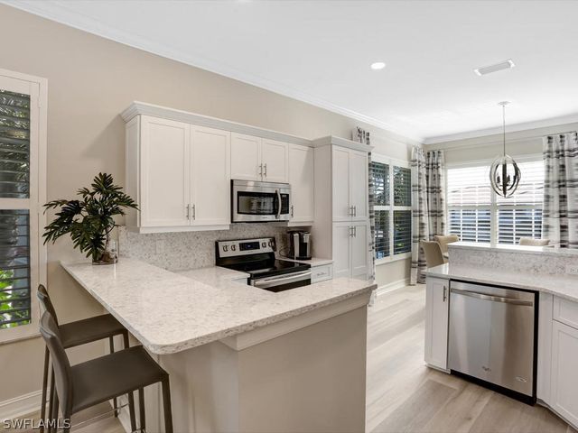 1051 Egrets Walk CIR 7-201, Naples, FL 34108