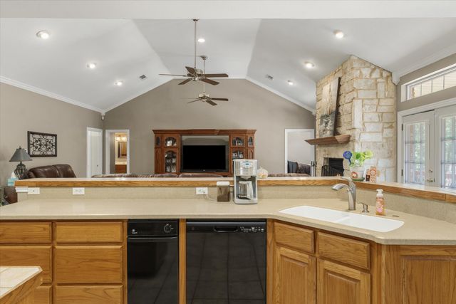 1312 Vz County Road 2624, Wills Point, TX 75169