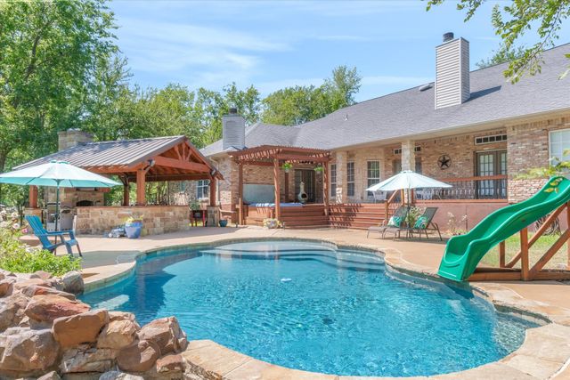 1312 Vz County Road 2624, Wills Point, TX 75169