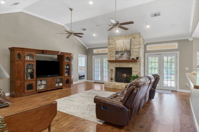 1312 Vz County Road 2624, Wills Point, TX 75169