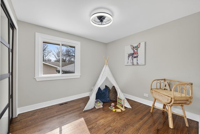 1338 Radcliffe Lane, Schaumburg, IL 60193