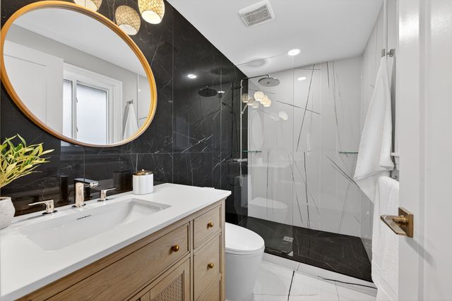 1338 Radcliffe Lane, Schaumburg, IL 60193