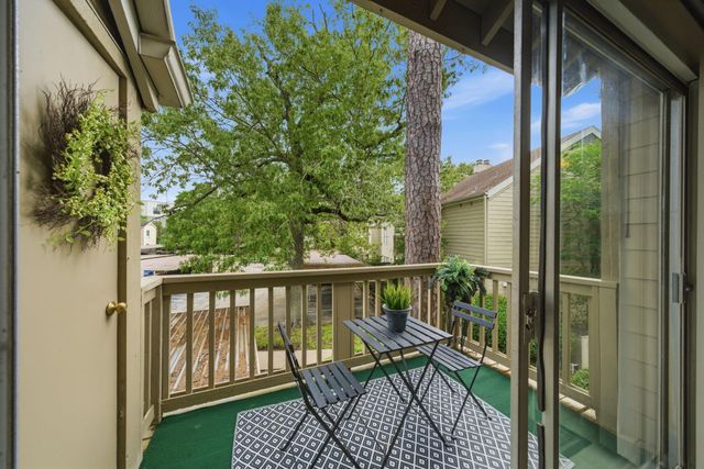 2100 Tanglewilde Street 750, Houston, TX 77063