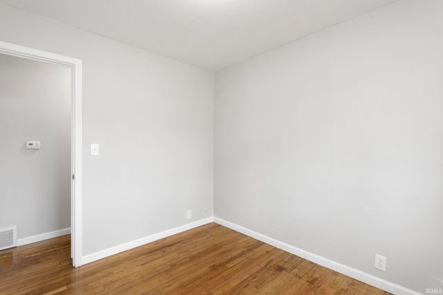 19280 Dresden Drive, South Bend, IN 46637