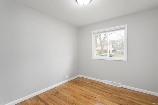 19280 Dresden Drive, South Bend, IN 46637