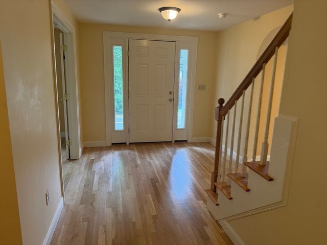 132 Central St, North Reading, MA 01864