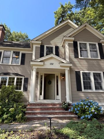 132 Central St, North Reading, MA 01864