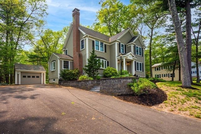 132 Central St, North Reading, MA 01864