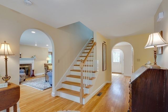 132 Central St, North Reading, MA 01864