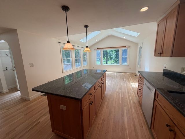 132 Central St, North Reading, MA 01864