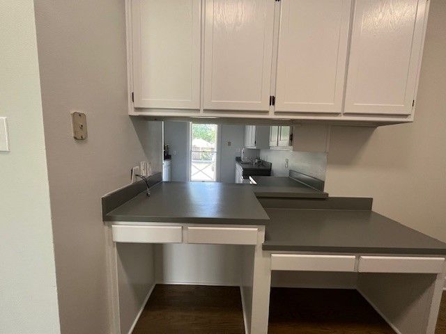 300 N Bryant Avenue, Sherman, TX 75090