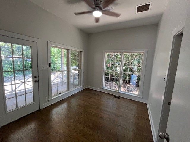 300 N Bryant Avenue, Sherman, TX 75090